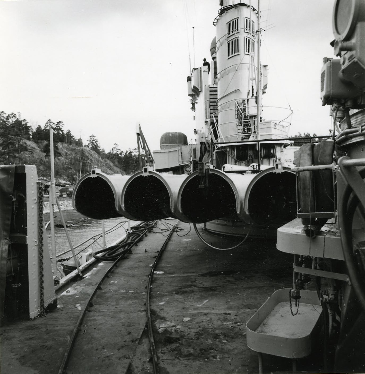 Fyrlingtorpedställ för 53,3 cm torpeder på jagaren SMÅLAND.