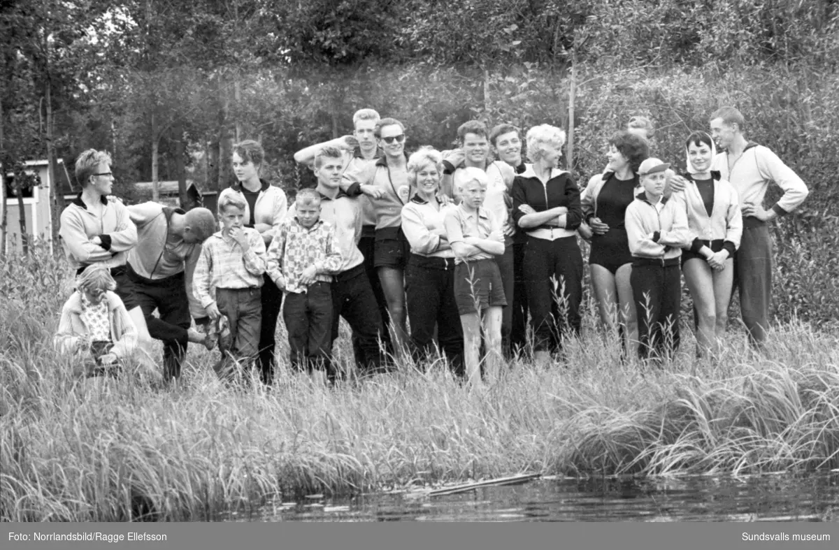 Båtracingtävlingar på Bergsåkerssjön drog storpublik sommaren 1960.