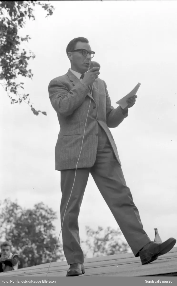 Båtracingtävlingar på Bergsåkerssjön drog storpublik sommaren 1960.