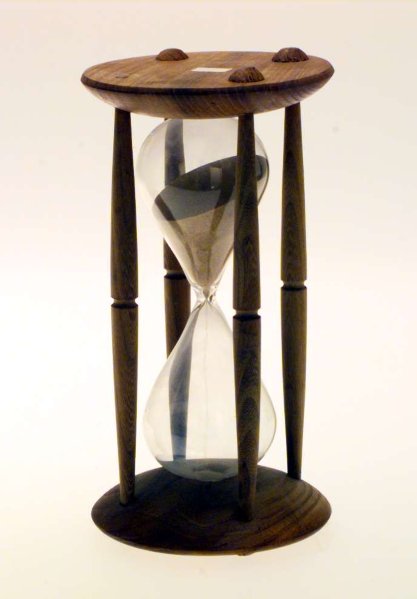 Timeglass i et trestativ.