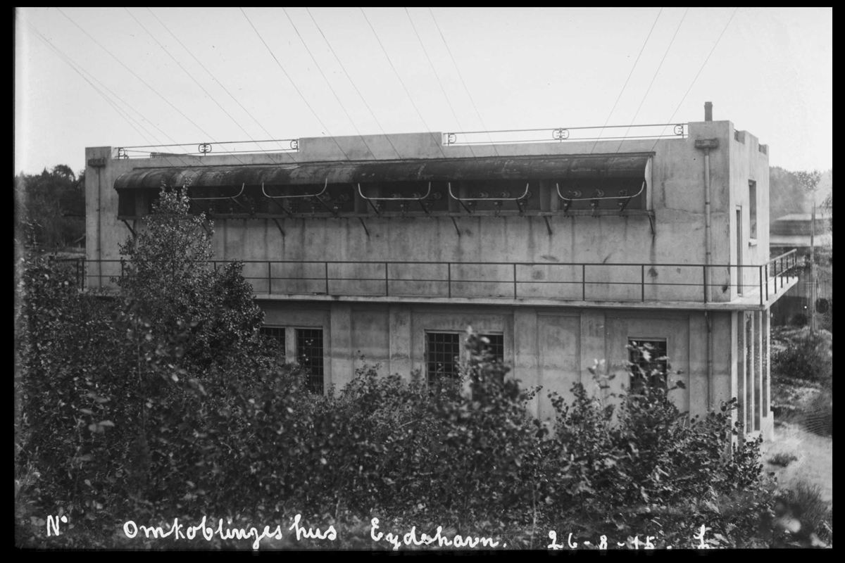 Arendal Fossekompani i begynnelsen av 1900-tallet
CD merket 0565, Bilde: 98
Sted: Bøylefoss ??
Beskrivelse: Omkoblinjgshuset