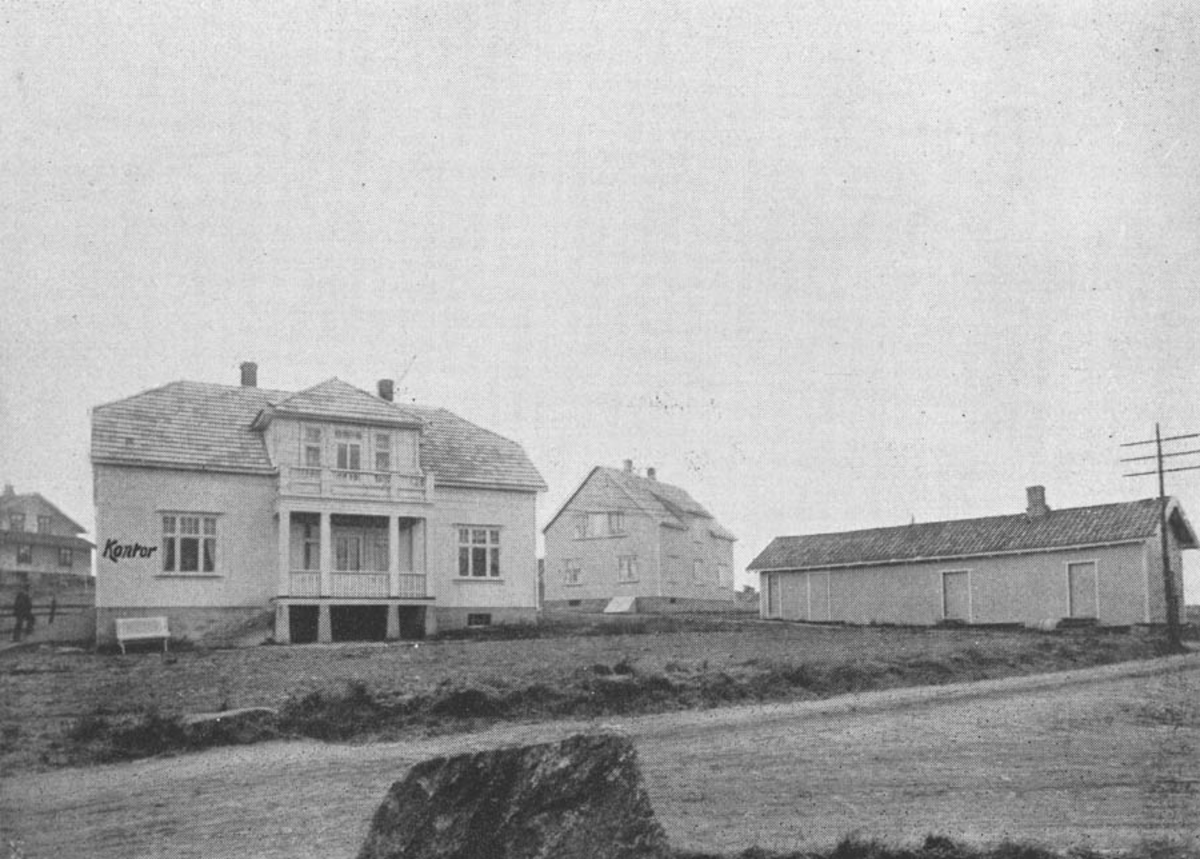 Funksjonær og arbeidsbolig.  Kråkstad Dampsag og Høvleri.