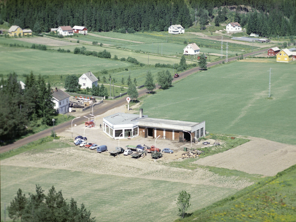 BILVERKSTED OG BENSINSTASJON, BJØRKELANGEN