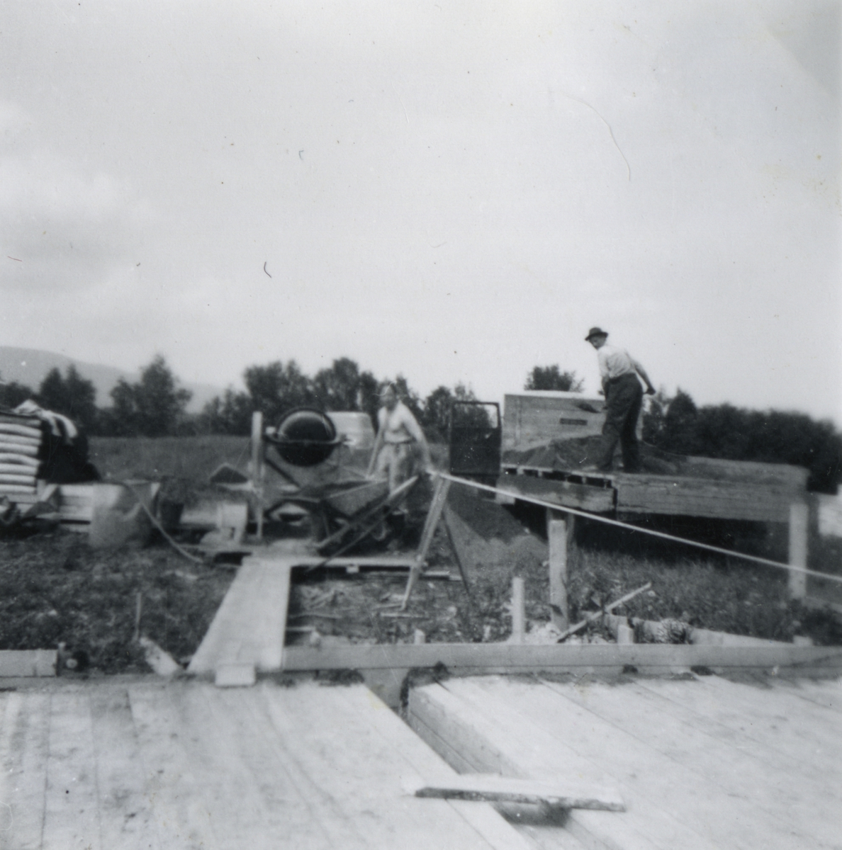 Husbygging i Sundet tidlig på 1950-tallet.