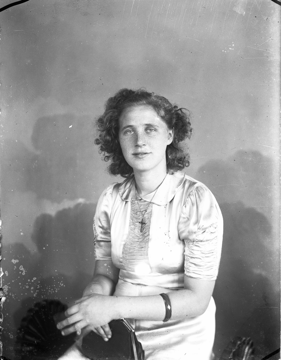 Portrett. Kvinne