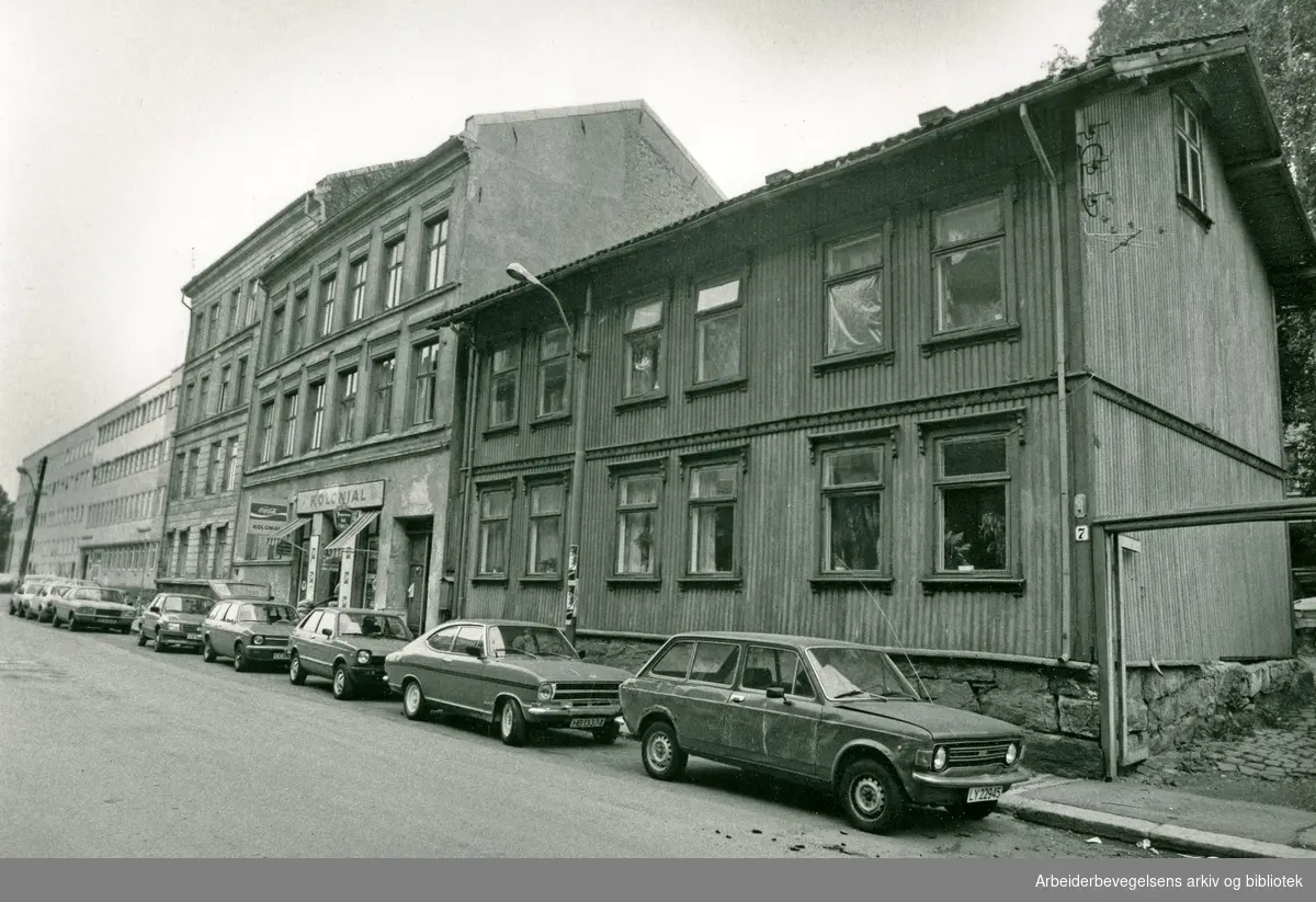 Hedmarksgata 7, 9 og 11 på Kampen (nå revet), .september 1985