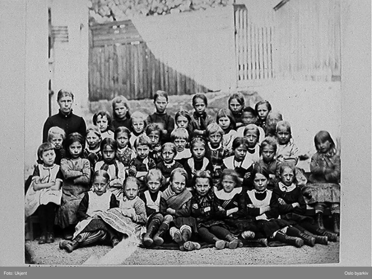 Klassebilde - jenter