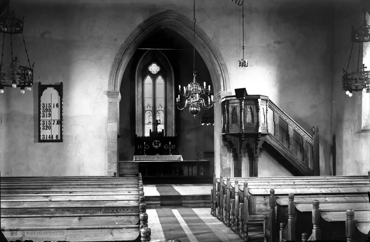 Ullensvang kyrkje er ei steinkyrkje bygd i åra 1250-1300. Kyrkja ligg ved Lofthus i Ullensvang herad.