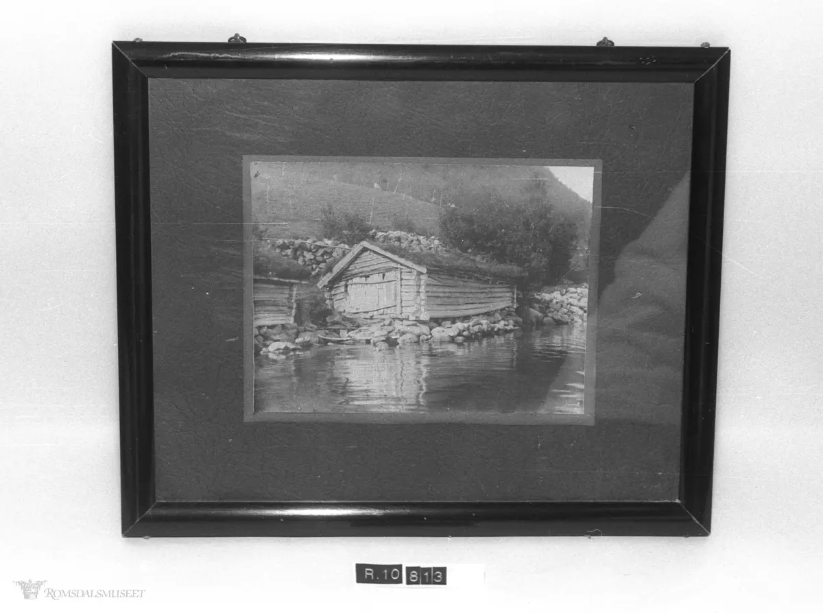 168 (Gammelt reg nr), Fotografi i ramme ..Ola Bøs samling fra Bø i Måndalen, Rauma gnr 117-1...R.10600-R.10859...Bilder tatt i forbindelse til gjenstandsregistrering.