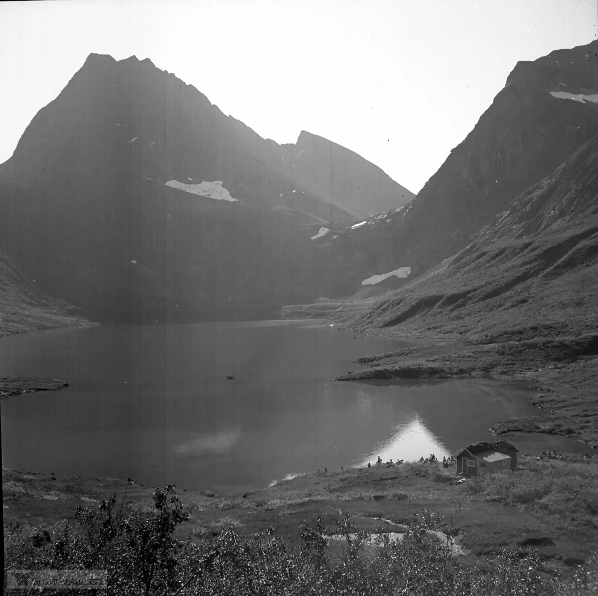 Realskoleelever på Kvasstind-breen.