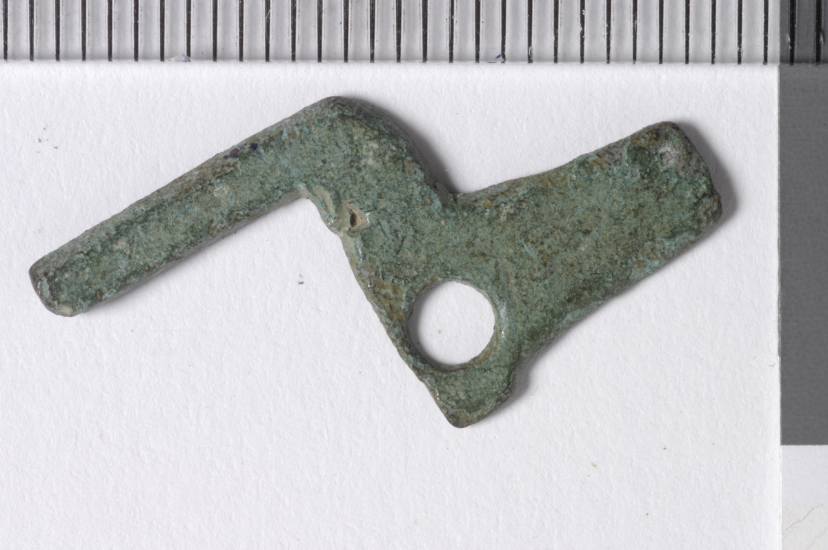 MALV: L. 25  ST. B. 14 MM, UTEN DEKOR. 