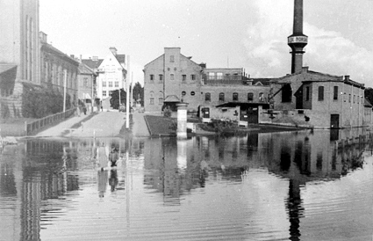 Hamar, Storhamargata, Hamar byggeri og Melkefabrikken, flommen 1927, Mjøsflom 1927,
