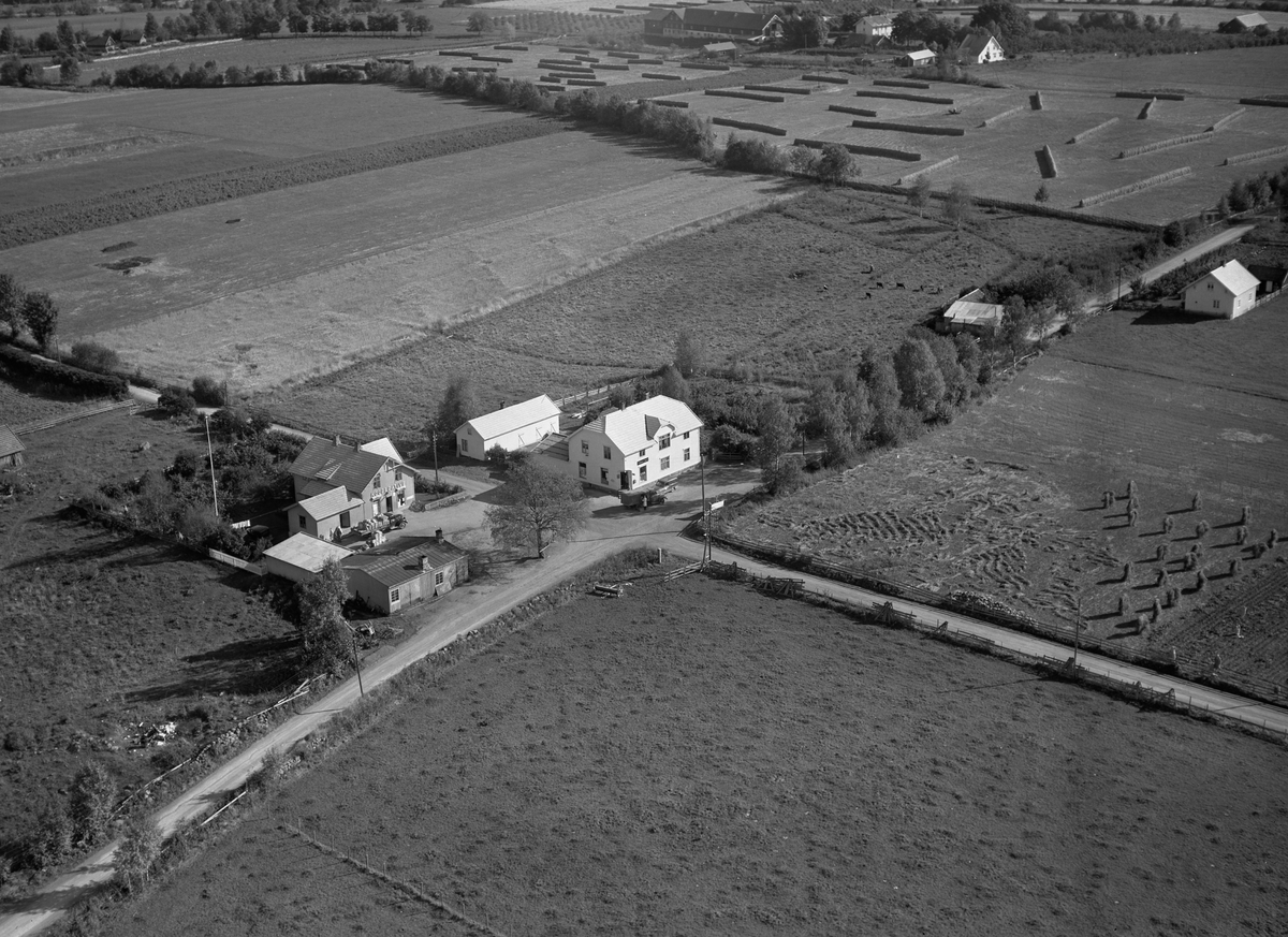 Flyfoto, landbruk, Myhrstajet, butikk, landhandleri, Bekkevold smie, Nes, Hedmark.