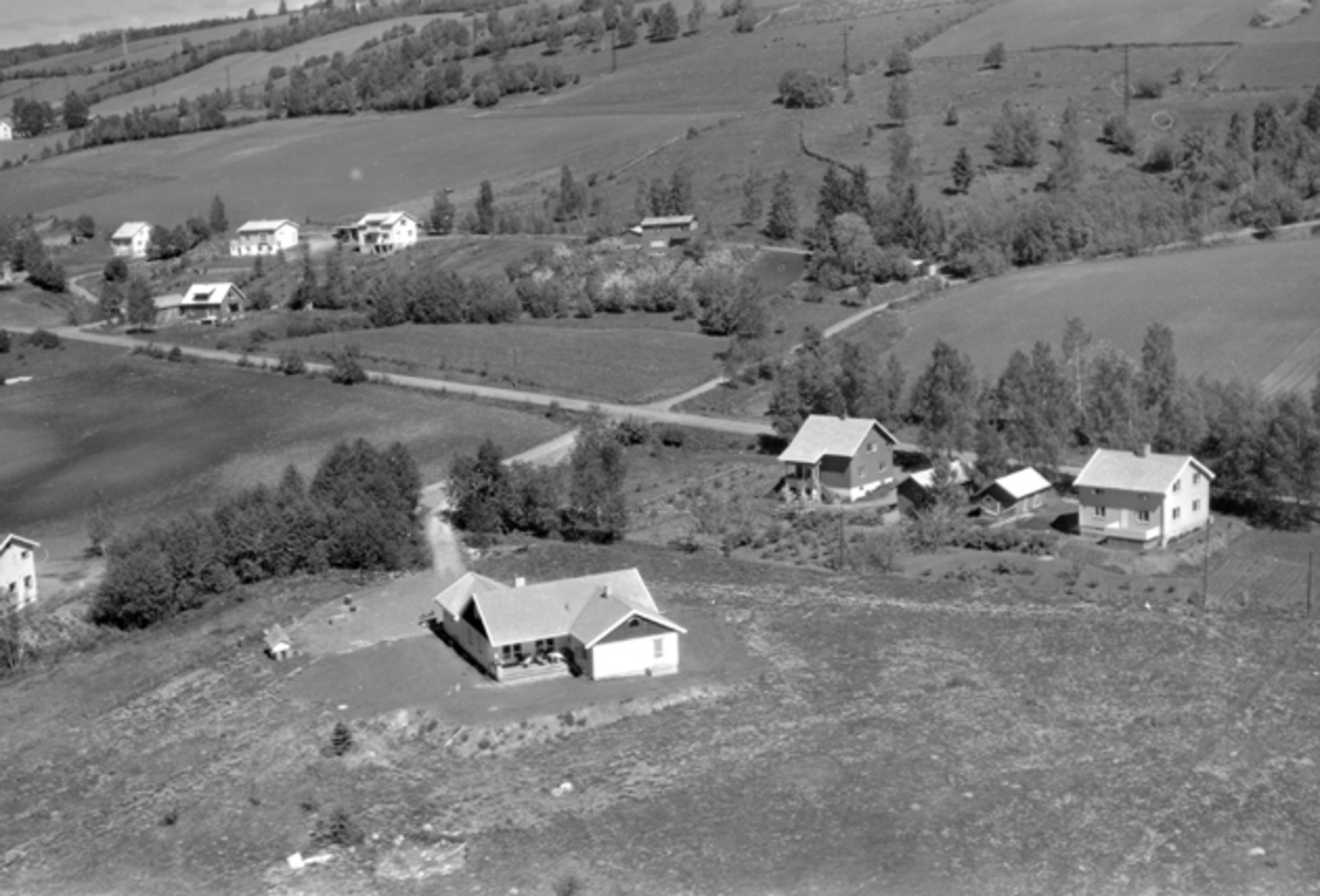 Flyfoto av Byflatvegen, Brumunddal.
