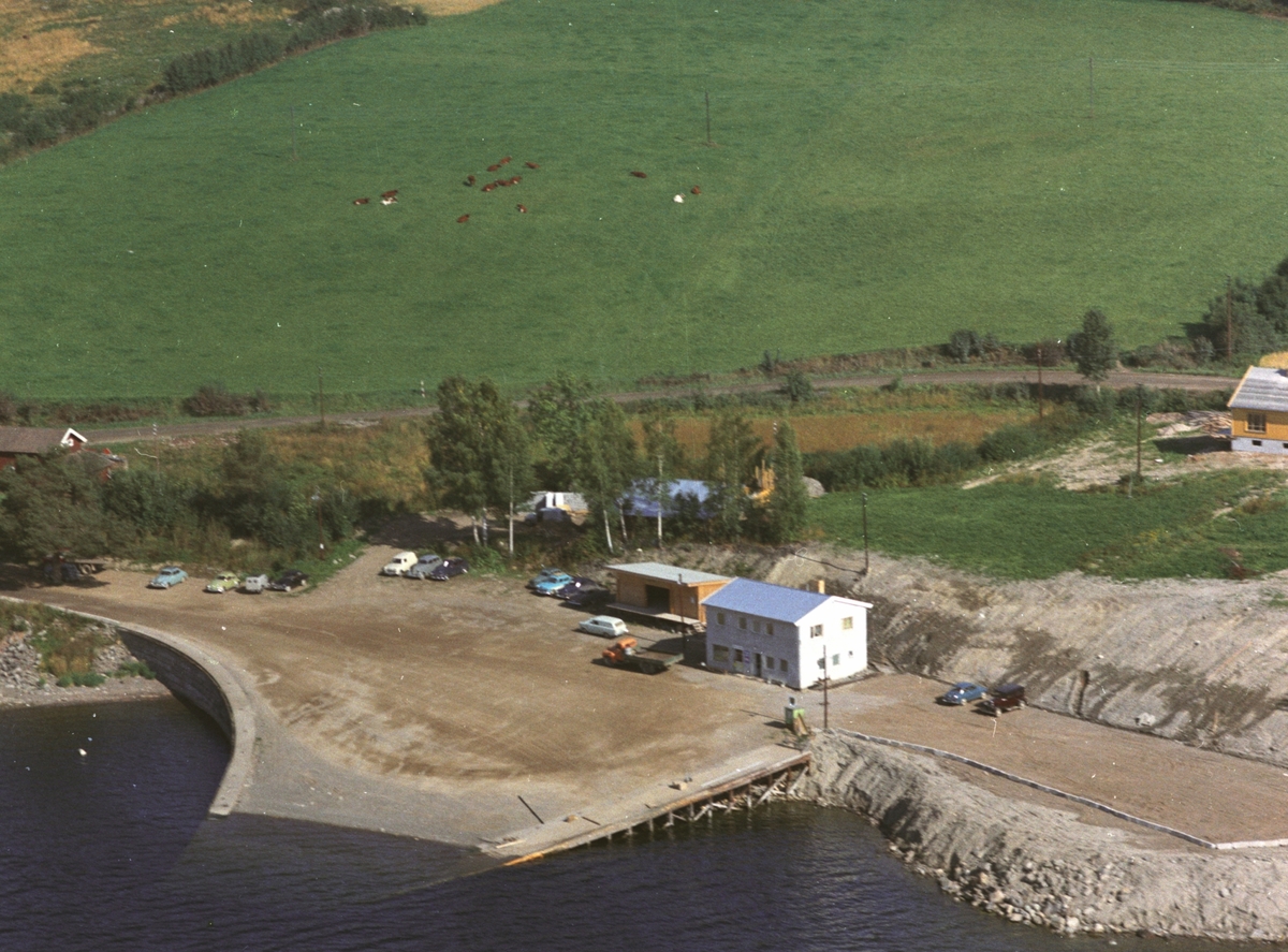 Flyfoto av Mengshoel fergested, Nes, Hedmark.