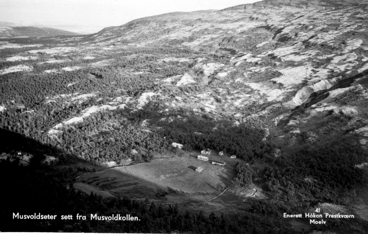 Sør-Fron, Atnadalen almenning, Musvolsætra, Musvoldseter, setervoll, Rondane nasjonalpark, eier Pål Stakston, (Paul Stakston), sett fra Musvolkampen,