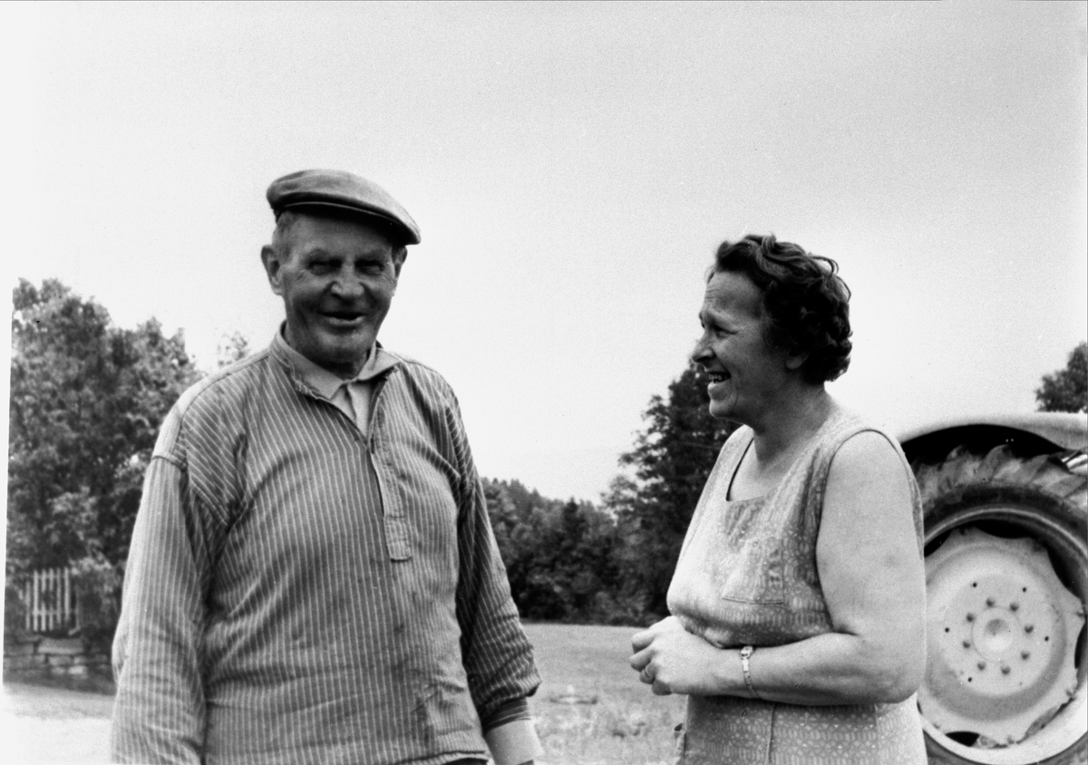 Leif Mengshoel (1902-1988) og Kristiane Lise Mathea Mengshoel (1914-1995), Nes, Hedmark.