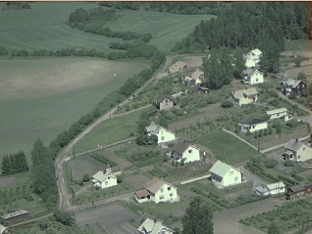FLYFOTO HJELLUM SENTRUM BOLIGHUS