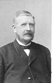 Lensmann Hans Dahl (1838-1921), Ringebu. Lensmann i Ringebu fra 1882/83-1908(?). Bosatt på Søndre Sygard Gunstad fra 1874. kasserer Biri Sparebank 1873-1882
