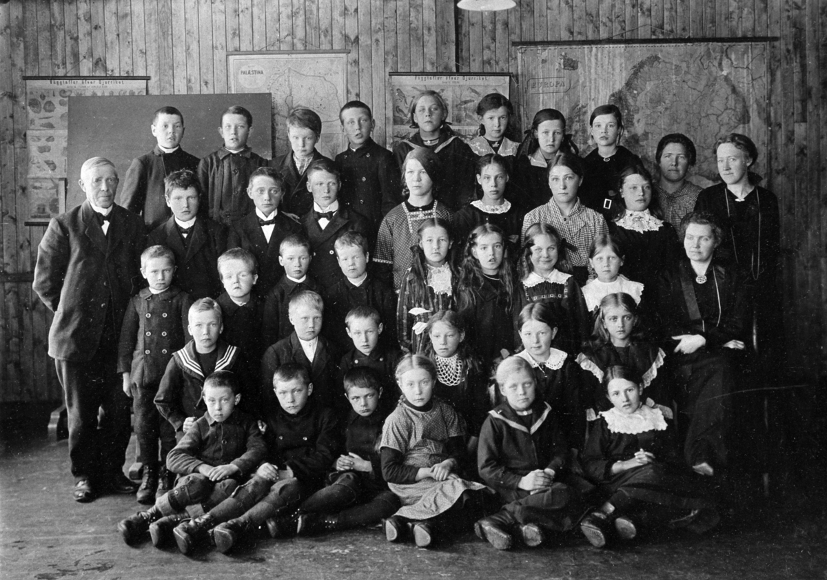 GRUPPE: 39, SKOLEELEVER, VESTÅS SKOLEDUBL: 414-815 + 414-4063. 