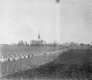 VANG KIRKE, PRESTEGÅRDEN TIL HØYRE, VANGSVEGEN MED STABBESTEINER, RIDABU