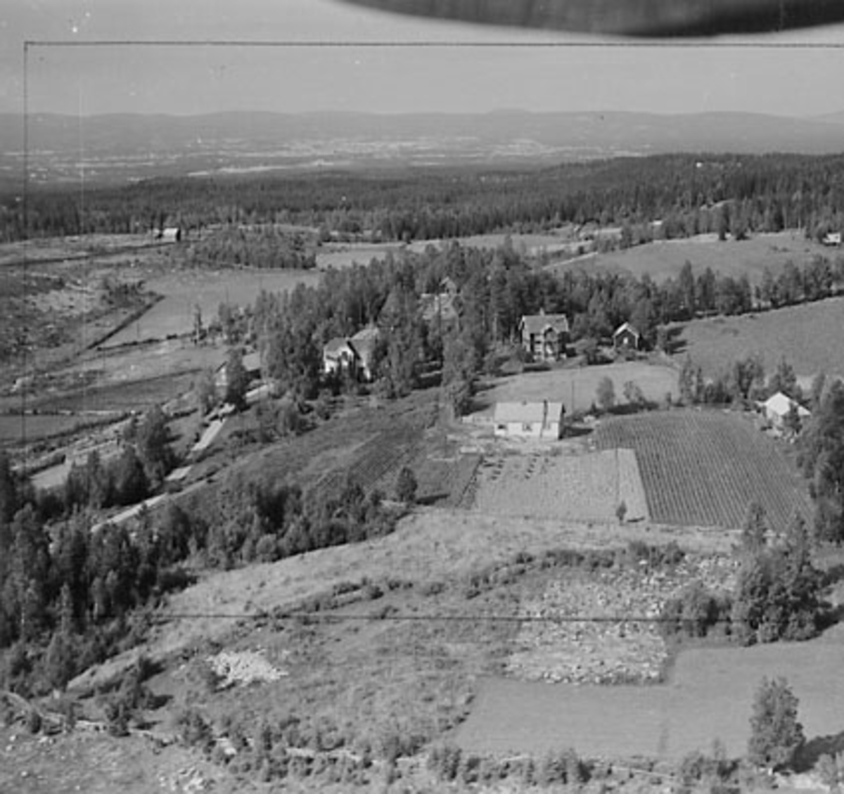 Postkort, Stange, Åsvang, flyfoto Solbakken og Aas, Ås,