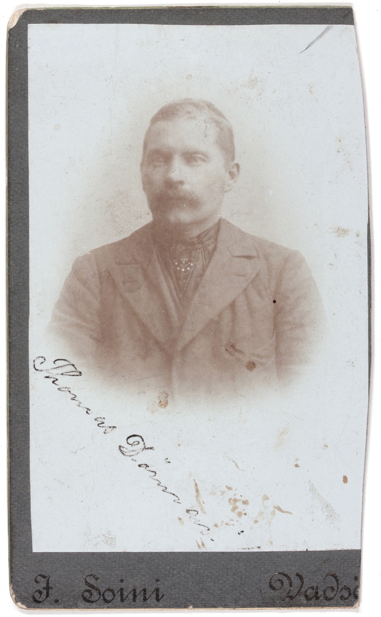 Visittkortfotografi. Thomas Dörmenen?