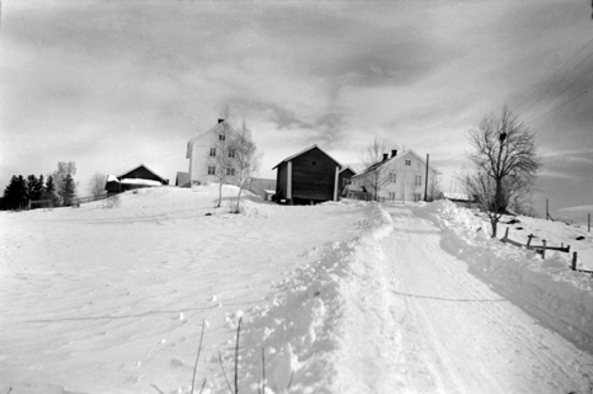GRØTHOLM, FURNES, Ringsaker. TUNET, FB1. 621, GNR. 296-1