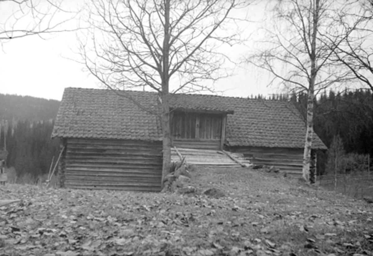 HUS, LÅVE, ROGNLIEN, FURNES i Ringsaker, FB1. 445, GNR. 268-3