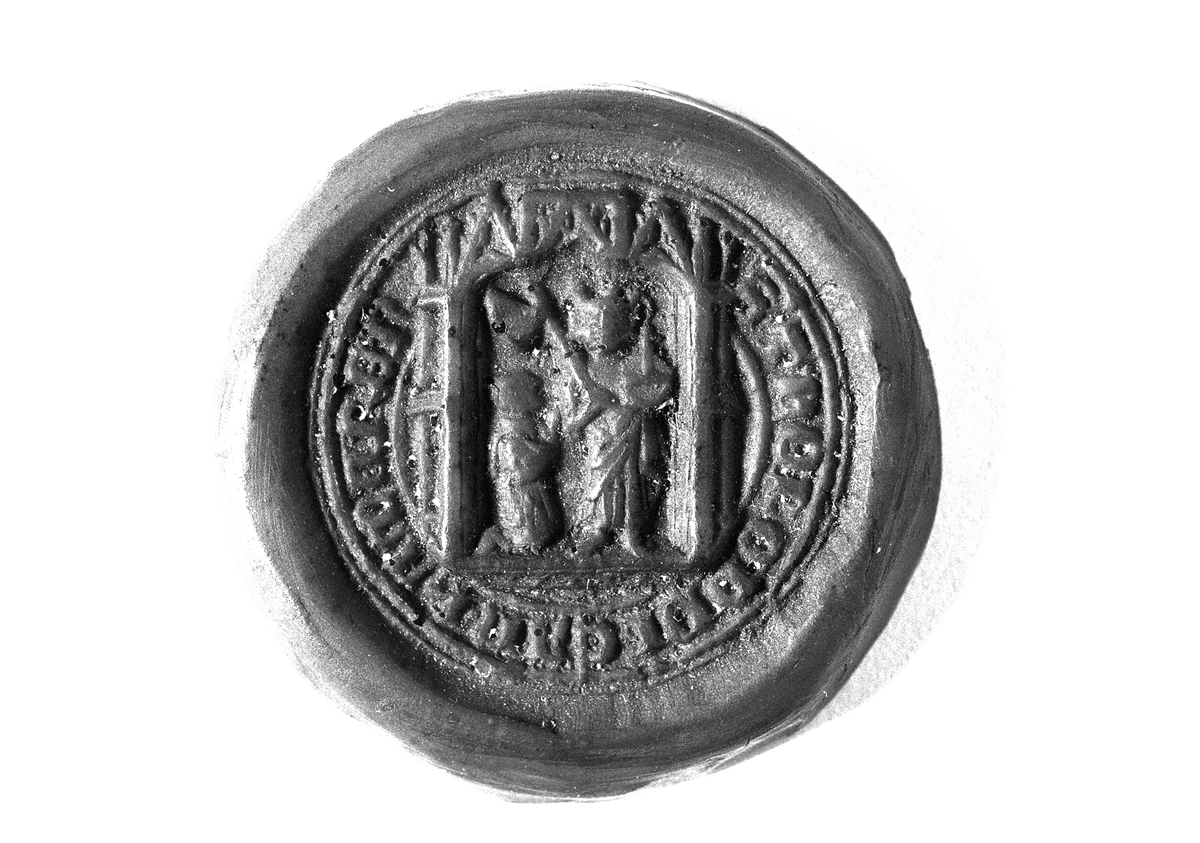 Torodds segl, seglstamp. Funnet under utgraving, Domkirkeodden. 
Se Hedmarksmuseets årbok, " Fra Kaupang og Bygd" 2004. s. 79. 