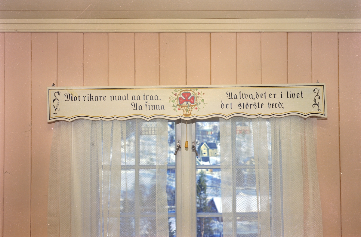 Sanitetshuset på Løkken Verk fra 1952.