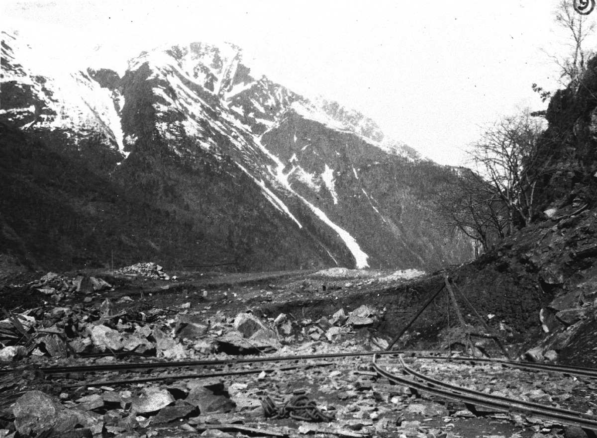 Anleggsarbeid på Eitrheimsneset, Norzink-anlegget.