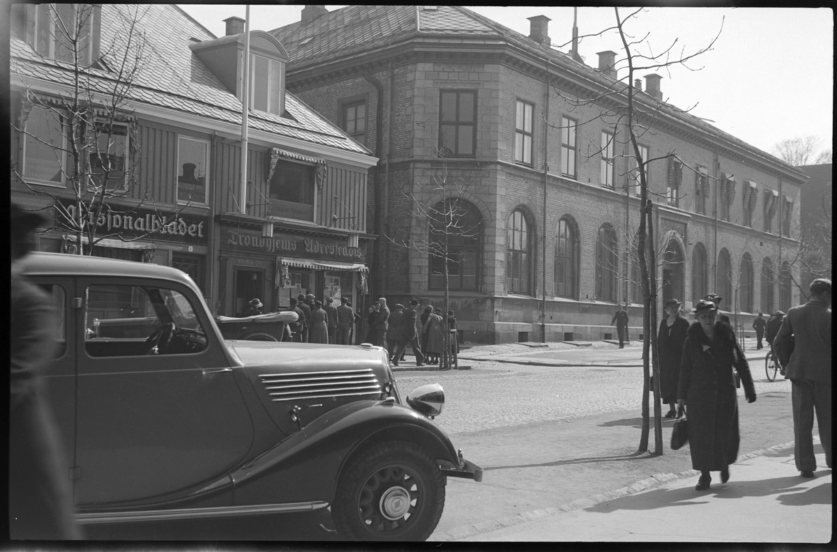 Nordre gate med Telegrafen og Adresseavisen