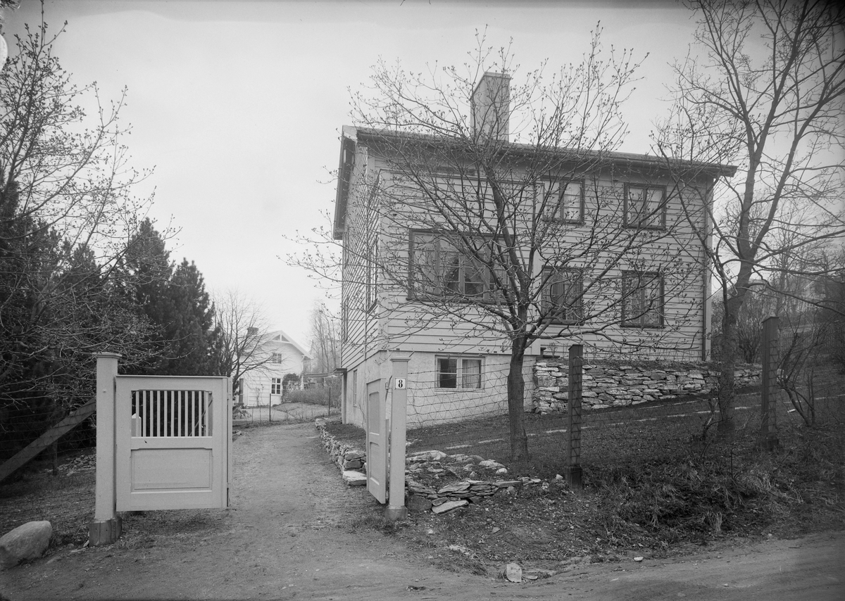 Villa i Bergsbakken 8 tilh. professor Jakob P. Holmgren