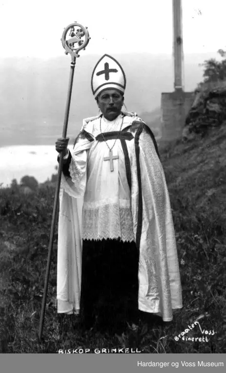 frå framsyninga av Heilag-Olav-spelet, biskop Grimkjell