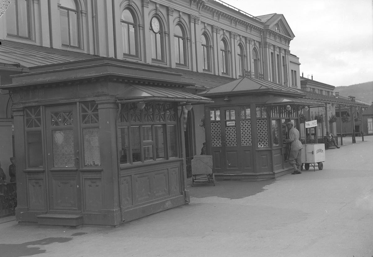 Kiosker på jernbanestasjonen