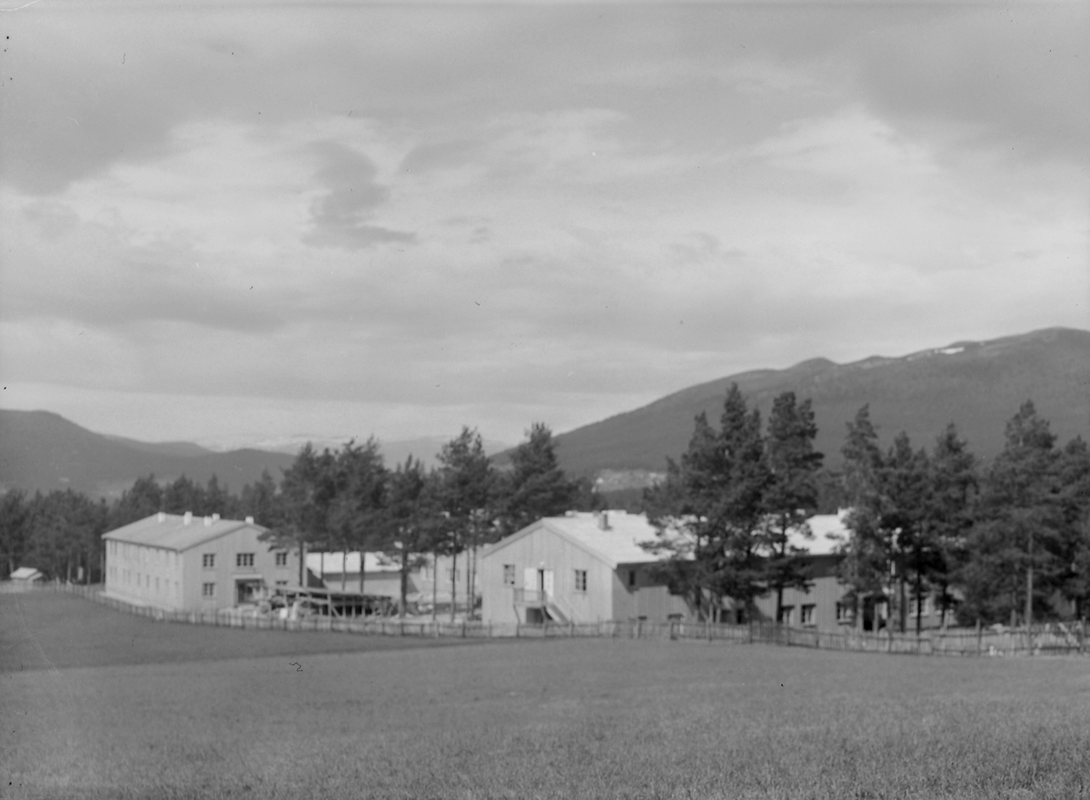 "Dovrefjell Hotell". Arbeidernes feriehjem på Dombås