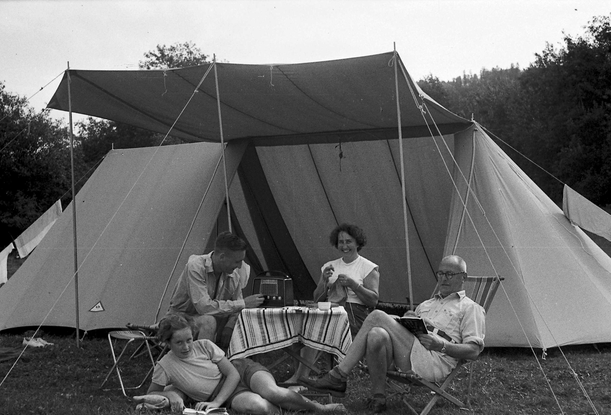 Campingliv på Vikhammer