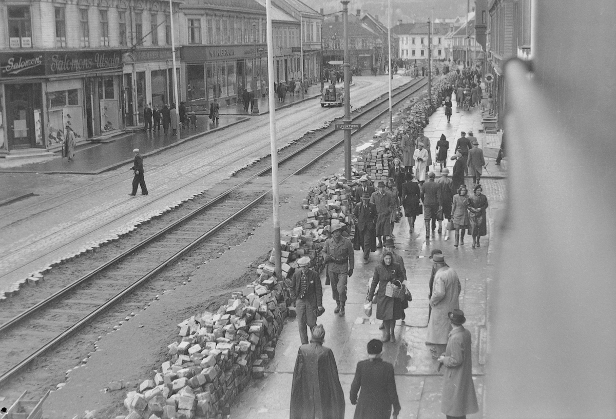 Bygging av jernbanelinje i Olav Tryggvasons gate