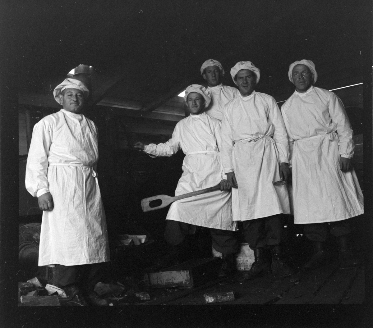 Østre Toten, Starum leir, militær øvelse for veterinærfenrikker, Hærens veterinærtjeneste, befal, Dk. Vestlandet, Trøndelagkompaniet, kokkekurs, riding, gruppebilder