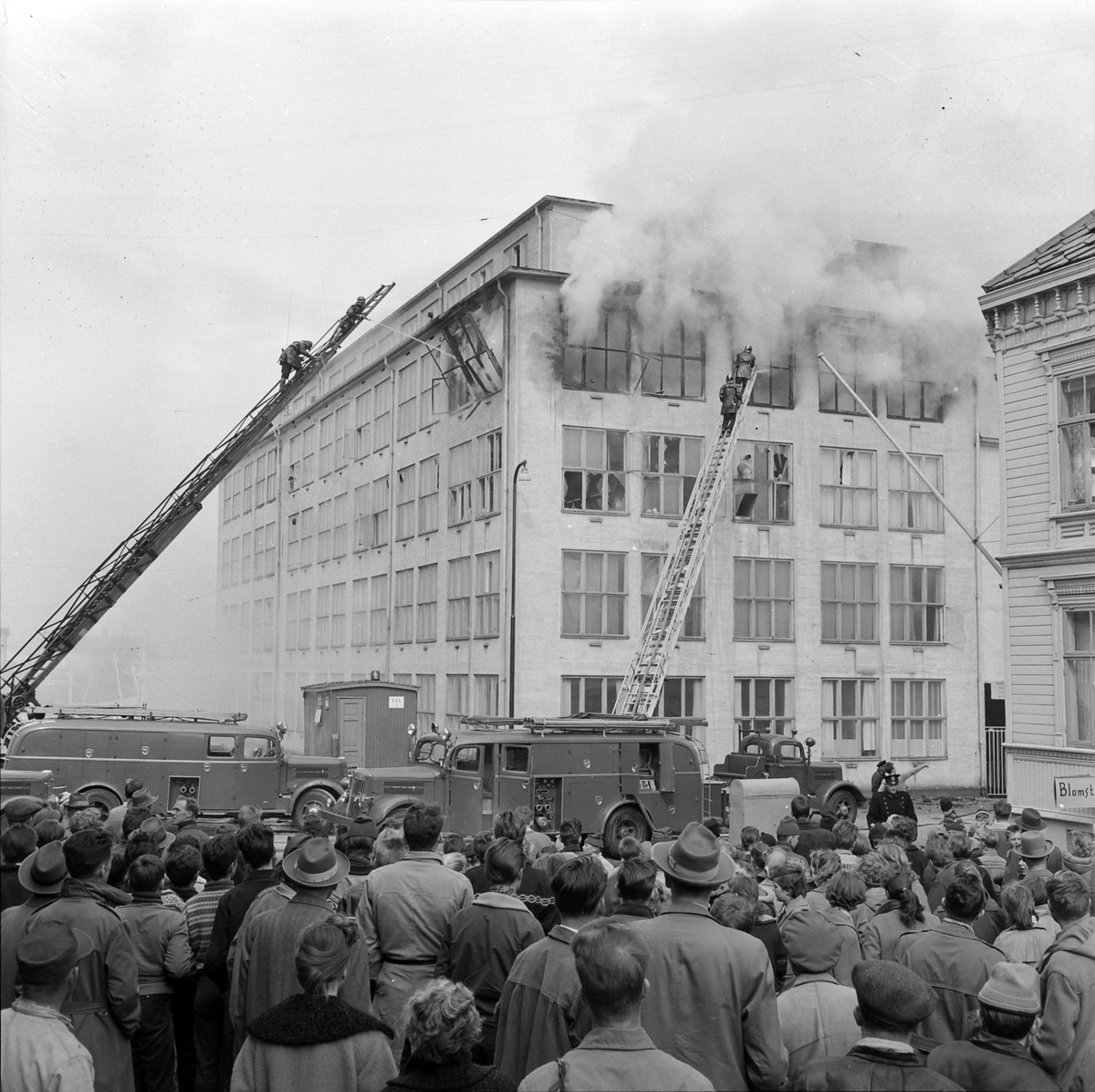 Brann i Industribygget