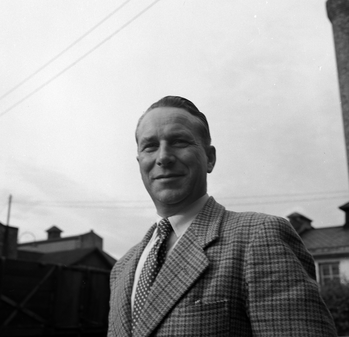HAMAR JERNSTØPERI OG MEK. VERKSTED, HAM-JERN, PORTRETT J. SOLHEIM 1953. 