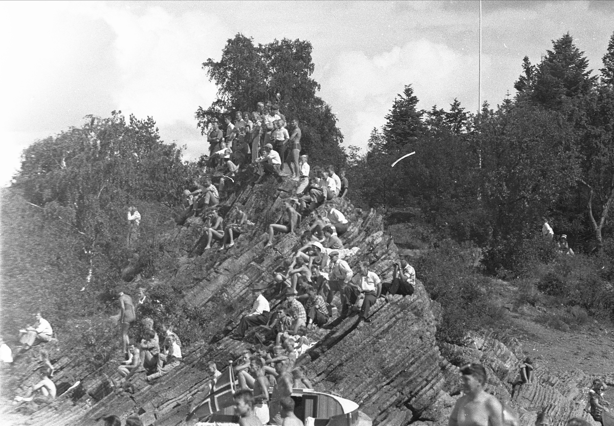 DOMKIRKEODDEN, HEDMARKSMUSEET, TILSKUERE PÅ RACERBÅT-STEVNE PÅ GEITERYGGEN. 