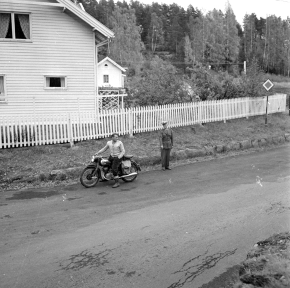 ukjent, motorsykkel, veg. NSU Lux 200ccm, femtitall