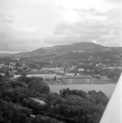Flyfoto. Brumunddal. Bygget til Globus i forgrunnen