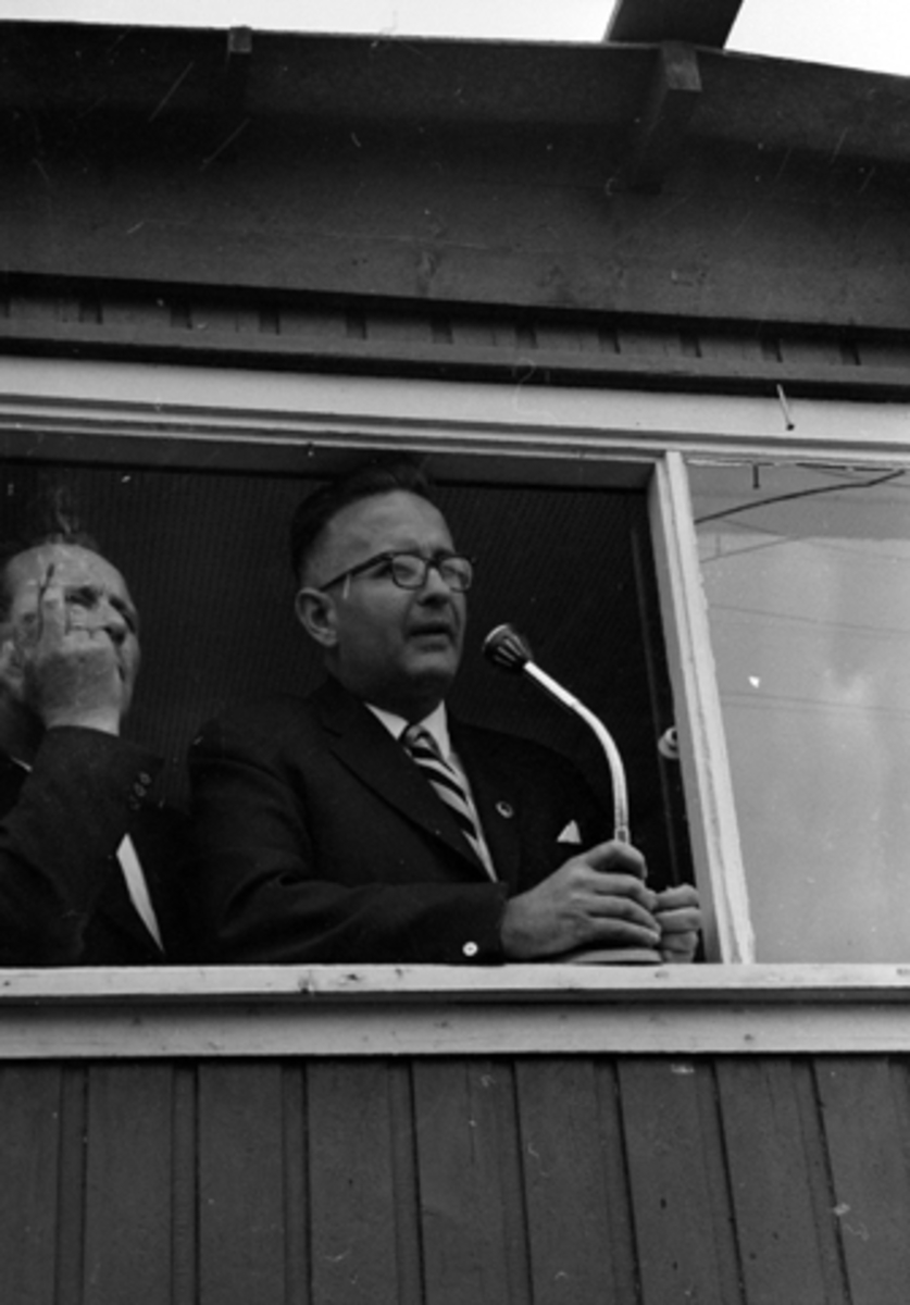 Jan Hemsvik, Tjalve. Speaker.