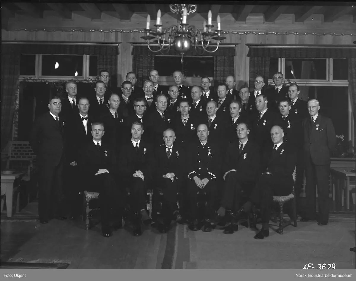 "Norges Vel"-medaljen 1949.