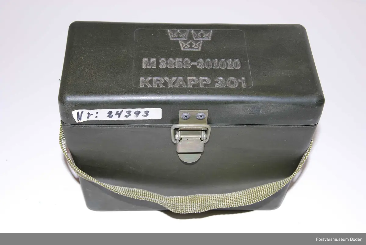 Typ HC 9, konstruerad 1958 vid AB Transvertex, Stockholm, och användes mellan åren 1963-1994. Med tillhörande gummifodral.