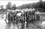 Kokkärlen diskas efet måltid under sommarmarschen 1931.