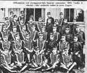 Officerare vid Livregementet 1894. Tredje från vänster i näst understa raden är prins Eugen.
